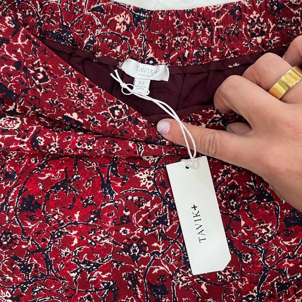 TAVIK • Women’s Burgundy Paisley Floral High-Waist Shorts NWT - Picture 7 of 8